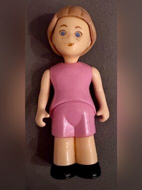 Little Tikes Place Dollhouse  Sister w/ Brown Hair Pink Skirt Set Vintage